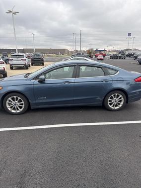 2019 Ford Fusion Hybrid SE