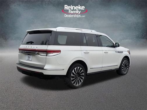 2022 Lincoln Navigator Black Label