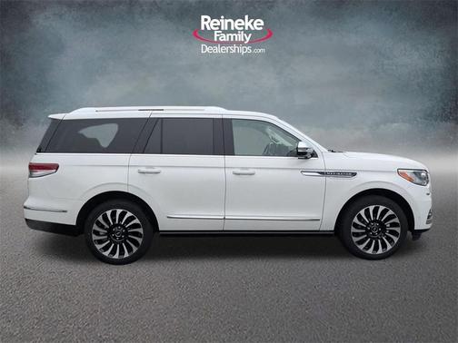 2022 Lincoln Navigator Black Label