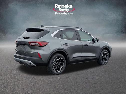 2026 Ford Escape Platinum