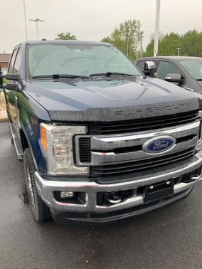Blue 2017 Ford F-250 XLT