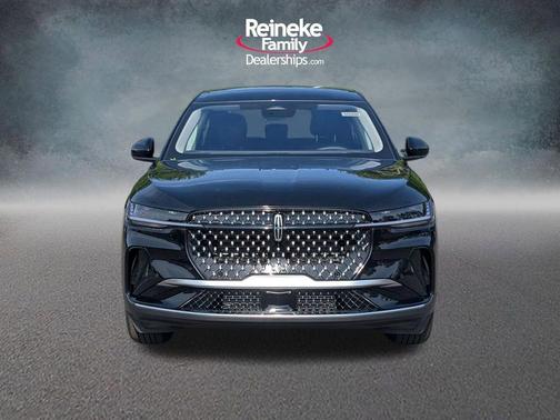 Infinite Black Metallic 2026 Lincoln Nautilus Premiere
