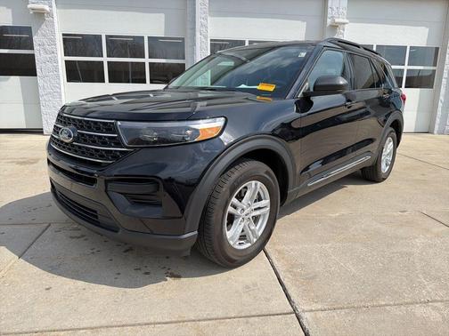 Agate Black Metallic 2023 Ford Explorer XLT