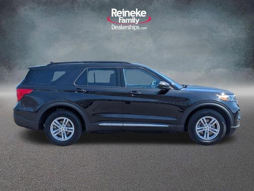 Agate Black Metallic 2023 Ford Explorer XLT