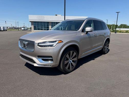 Bright 2024 Volvo XC90 B6 Plus Bright Theme 6-Seater