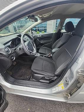 Ingot Silver Metallic 2014 Ford Fiesta SE