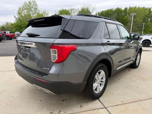 Gray Metallic 2023 Ford Explorer XLT