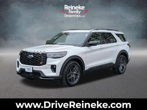 Star White 2025 Ford Explorer ST