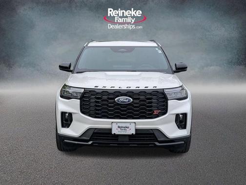 Star White 2025 Ford Explorer ST