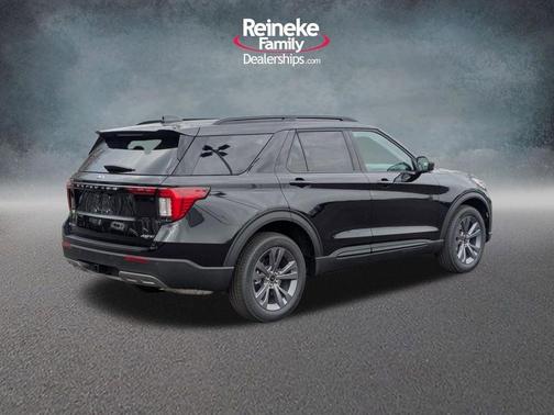 Agate Black Metallic 2026 Ford Explorer Active
