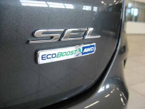 Photo 5 of 38 of 2020 Ford Edge SEL