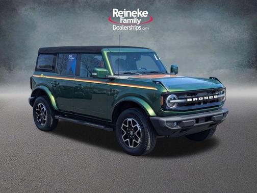 Green Metallic 2022 Ford Bronco Outer Banks