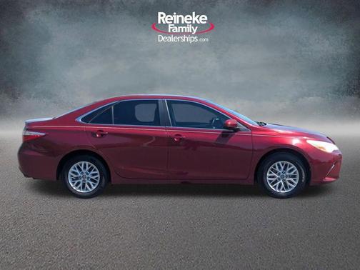 Pearl 2016 Toyota Camry LE