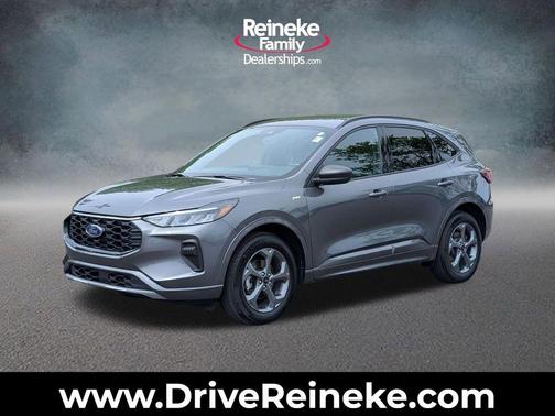 Gray Metallic 2023 Ford Escape ST-Line
