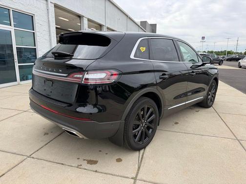 Infinite Black Metallic 2023 Lincoln Nautilus Reserve