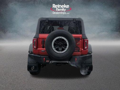 Hot Pepper Red Metallic Tinted Clearcoat 2023 Ford Bronco Badlands