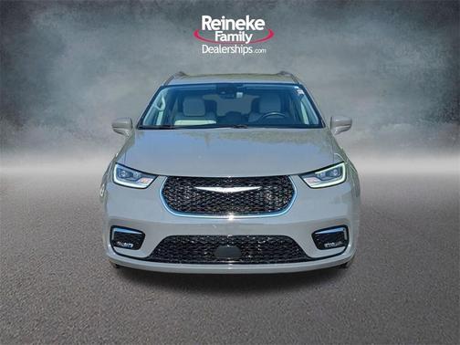2021 Chrysler Pacifica Touring-L