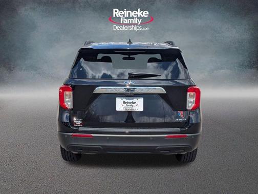 Magnetic 2018 Ford Explorer sport