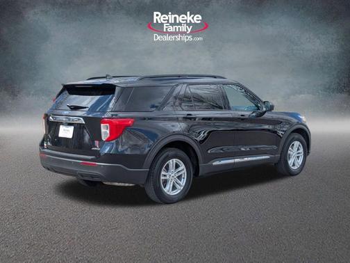 Magnetic 2018 Ford Explorer sport