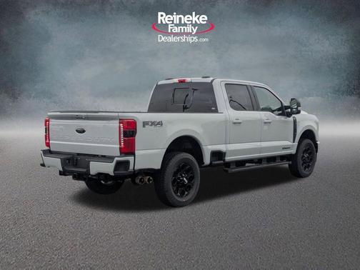 Onyx Black 2026 Ford F-350 Lariat Super Duty