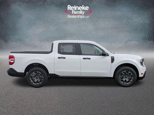 Oxford White 2025 Ford Maverick XLT