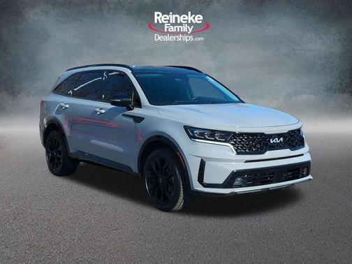Wolf Gray 2022 Kia Sorento SX