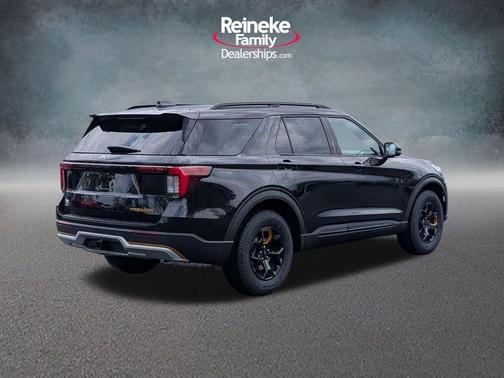 Agate Black Metallic 2026 Ford Explorer Tremor