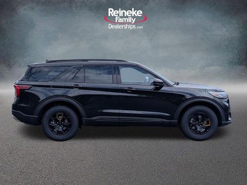Agate Black Metallic 2026 Ford Explorer Tremor
