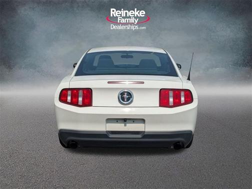 2011 Ford Mustang V6