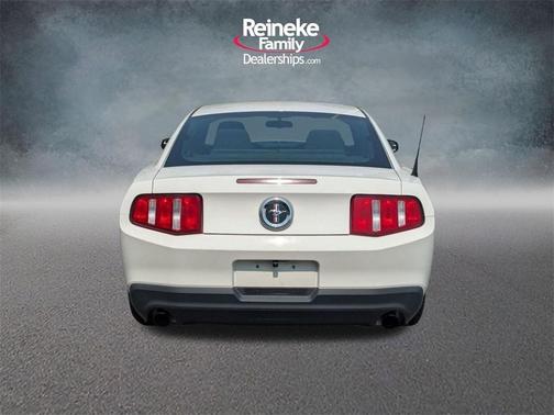 2011 Ford Mustang V6