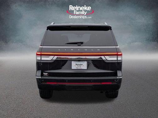 2024 Lincoln Navigator L Reserve