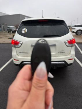 2016 Nissan Pathfinder Platinum