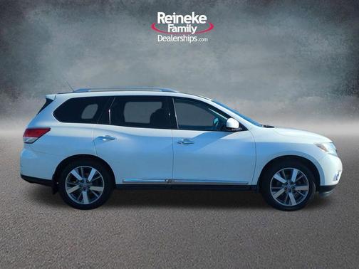 2016 Nissan Pathfinder Platinum