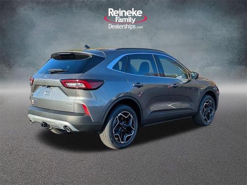 2026 Ford Escape Platinum