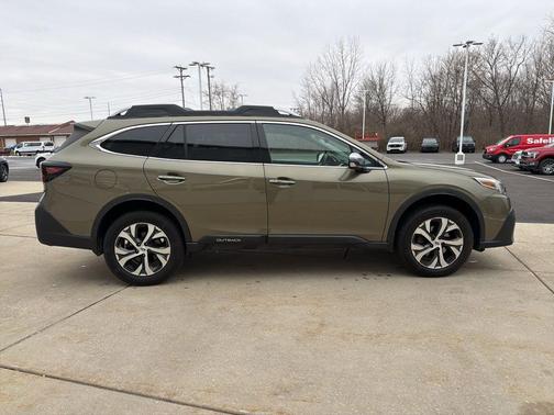 2021 Subaru Outback Touring XT