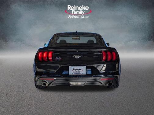 2020 Ford Mustang EcoBoost