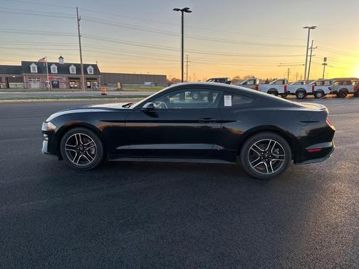 2020 Ford Mustang EcoBoost