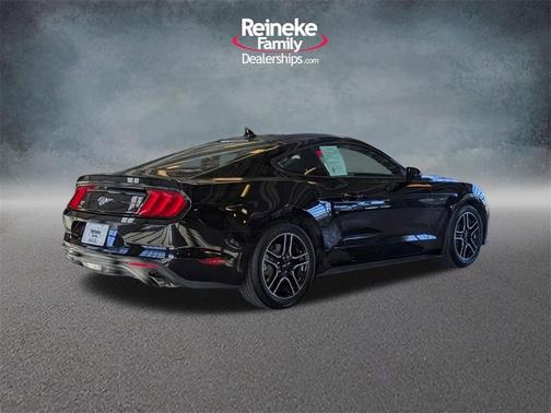 2020 Ford Mustang EcoBoost