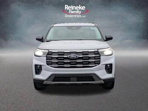 Space White Metallic 2026 Ford Explorer Active