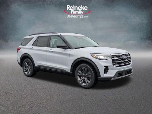Space White Metallic 2026 Ford Explorer Active