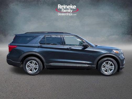 Blue Metallic 2023 Ford Explorer XLT