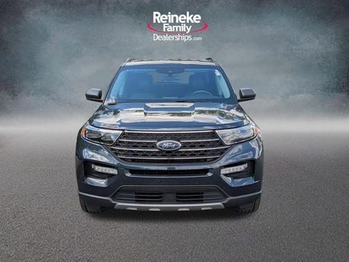 Blue Metallic 2023 Ford Explorer XLT