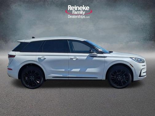 Pristine White 2025 Lincoln Corsair Reserve