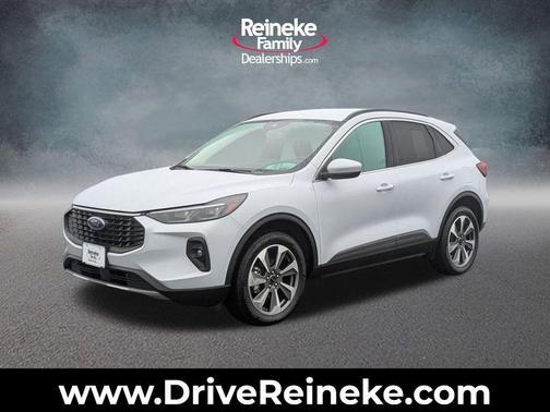 2025 Ford Escape Platinum