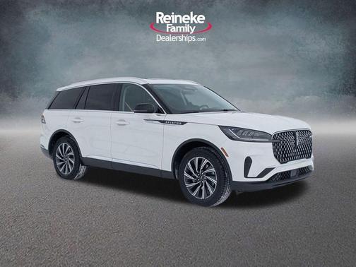 Pristine White 2026 Lincoln Aviator Premiere