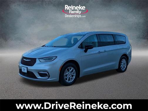 2024 Chrysler Pacifica Touring-L
