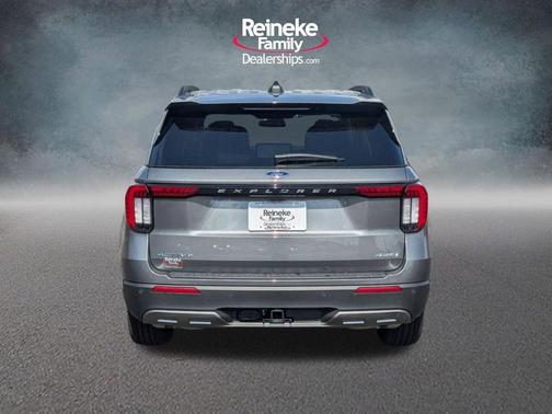 Carbonized Gray Metallic 2026 Ford Explorer Active