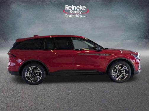 Red Carpet Metallic Tinted Clearcoat 2026 Lincoln Nautilus Premiere