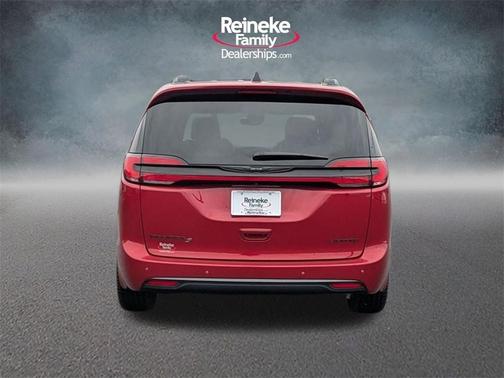 2025 Chrysler Pacifica Limited