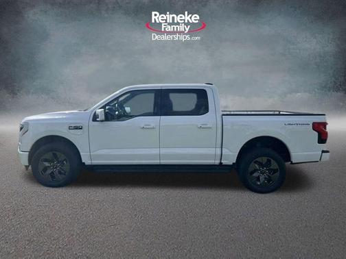 Oxford White 2025 Ford F-150 Lightning LARIAT